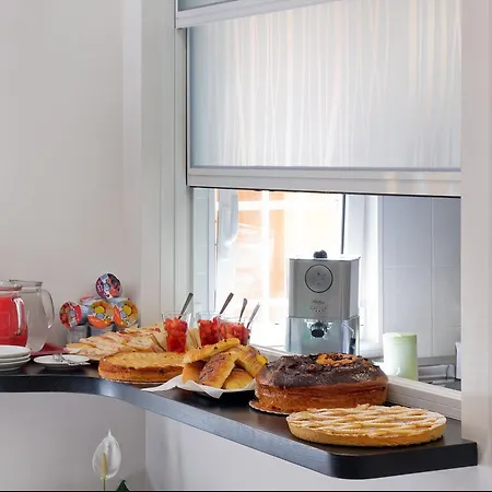 アルベルゴ マレキアーロ 2* ローマ