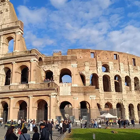 Отель Marechiaro 2*