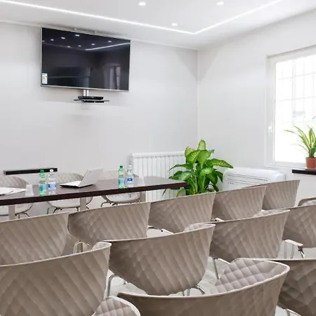 Отель Marechiaro 2*